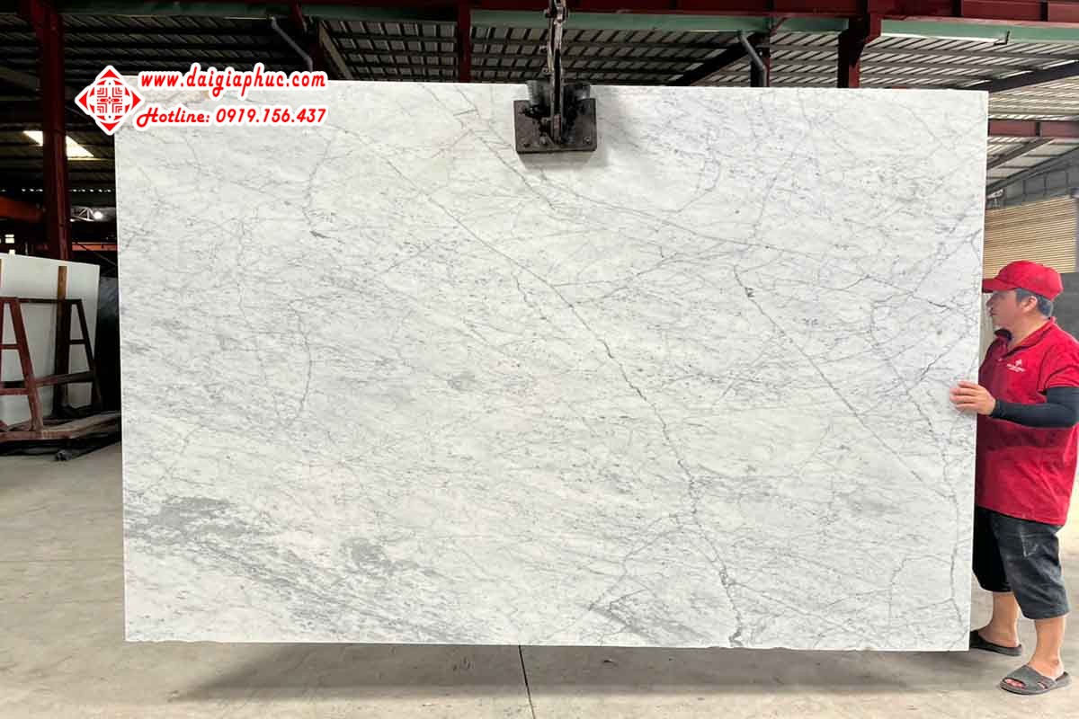 Carrara White Marble hover